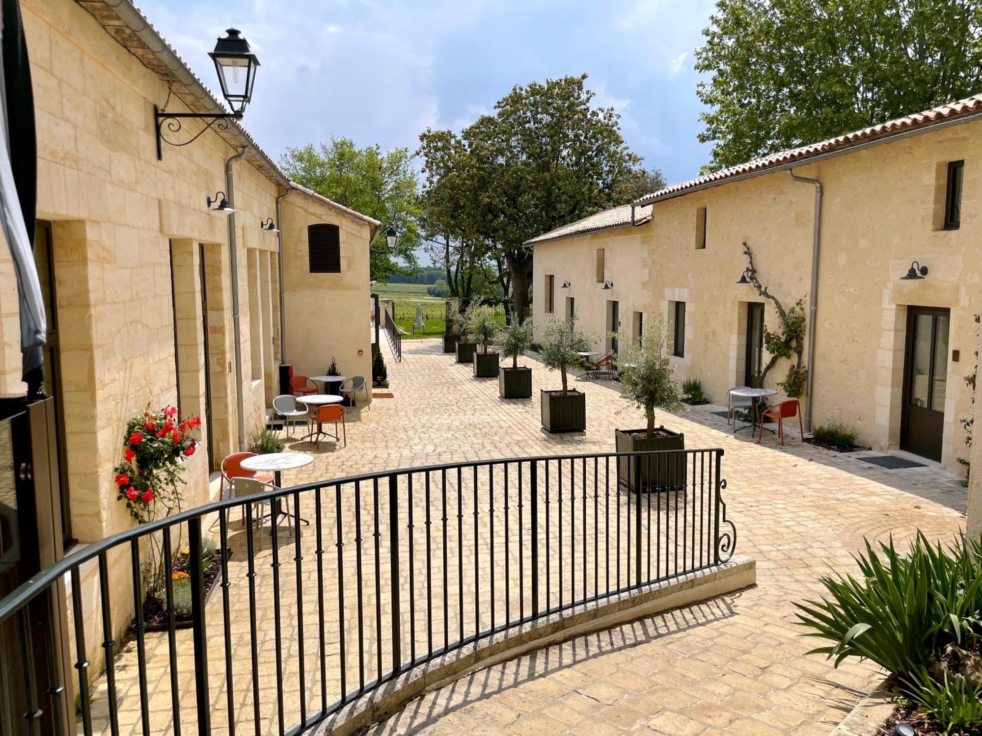 Aux Ducs De Sienne Montagne (Gironde) Exterior foto