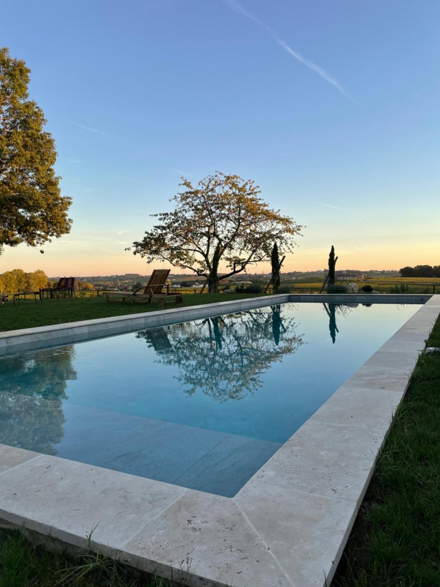 Aux Ducs De Sienne Montagne (Gironde) Exterior foto