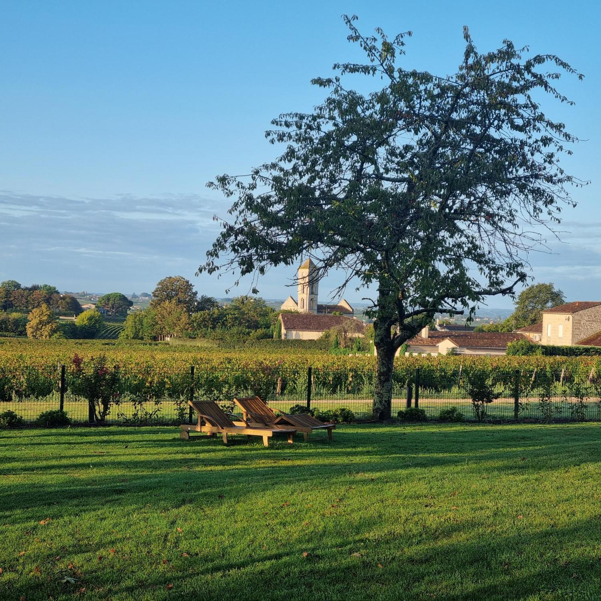 Aux Ducs De Sienne Montagne (Gironde) Exterior foto