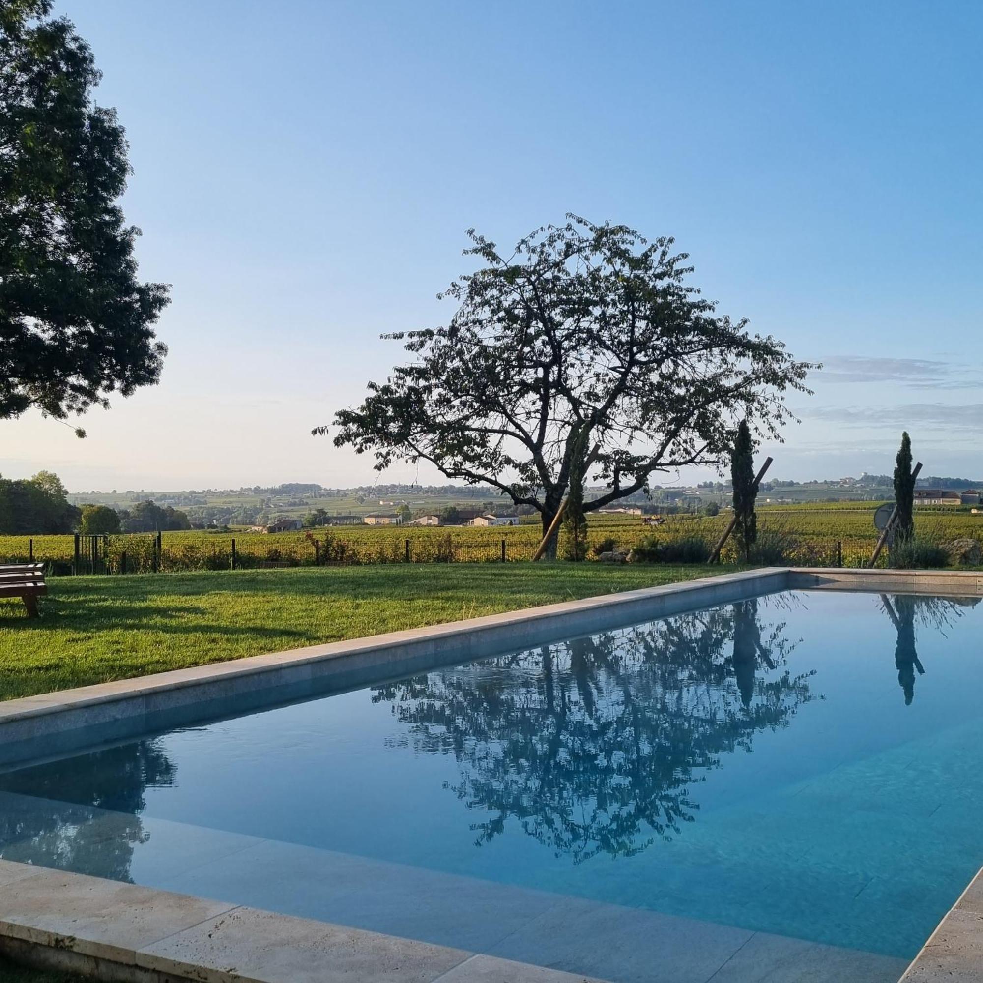 Aux Ducs De Sienne Montagne (Gironde) Exterior foto
